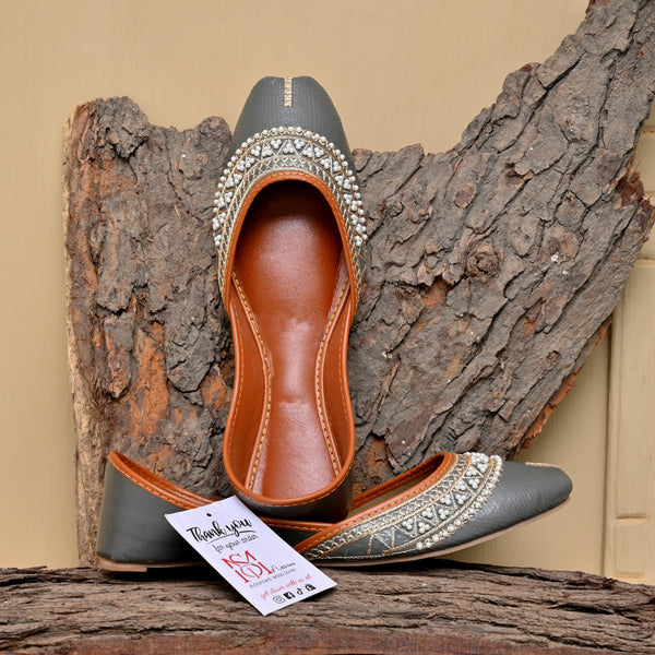Shehnai-Gray - Ms attires