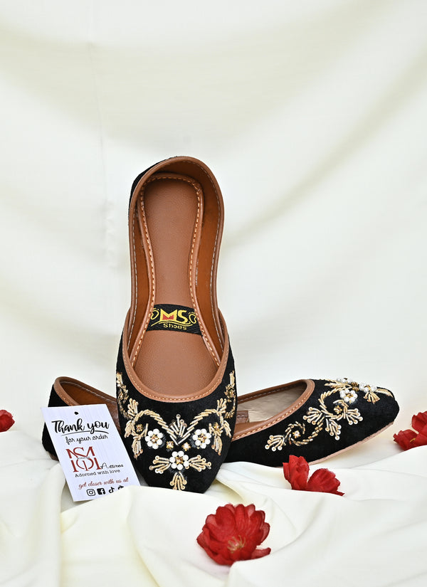 Royal Khussa - Ms attires
